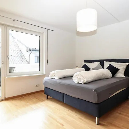 In Апартаменты *